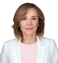 makeup artist mtl Canada